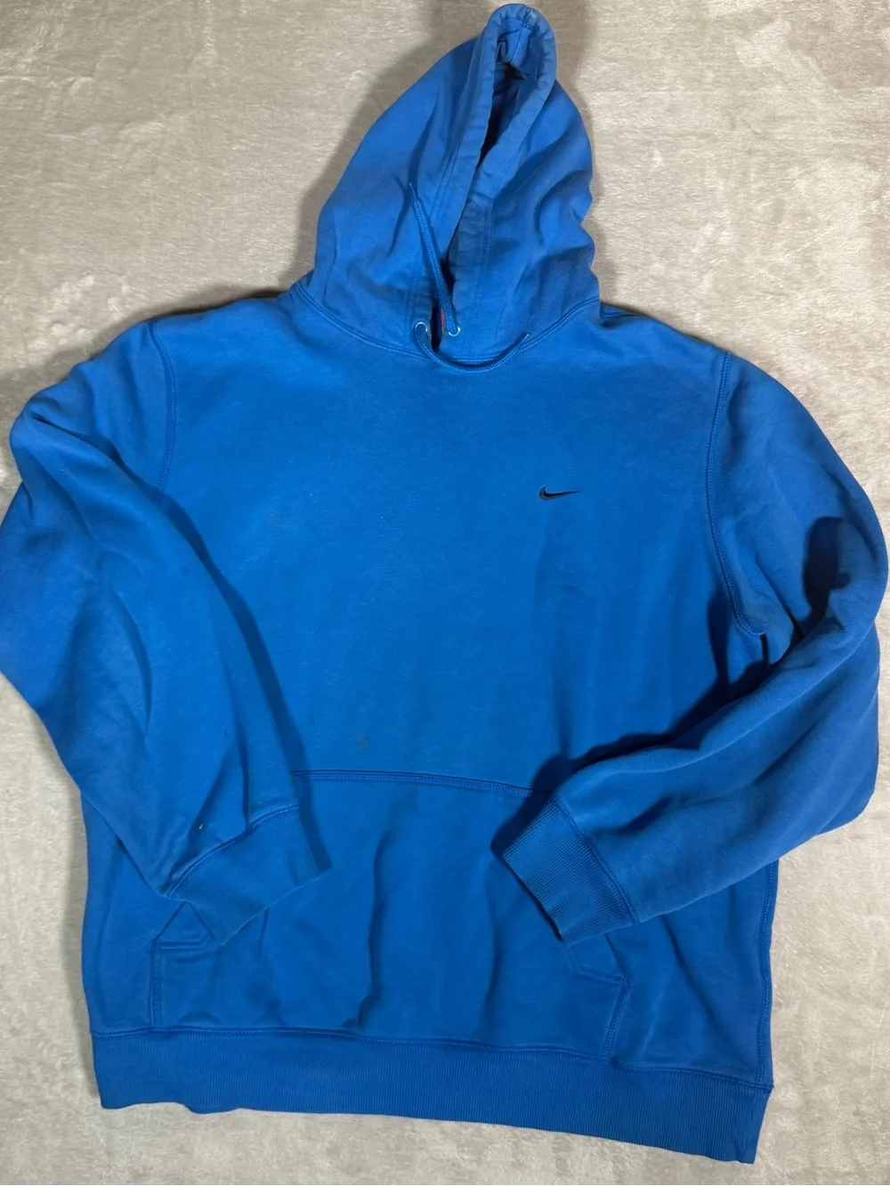 Nike Men's Royal Blue Pullover Hoodie with Small Swoosh